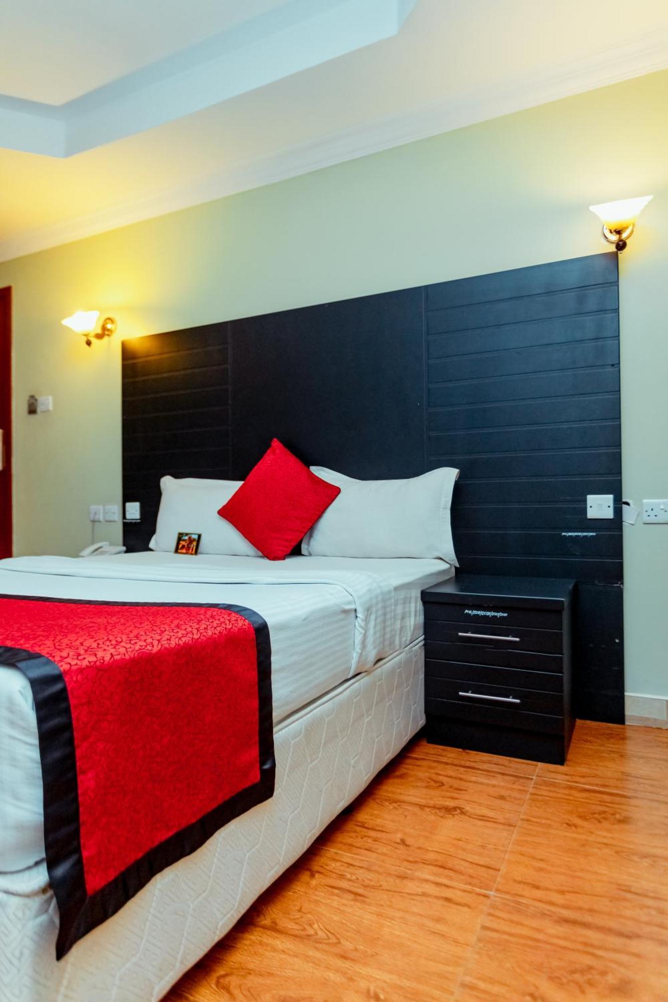 Panone Hotels - King'Ori Kilimanjaro Airport 모시 외부 사진